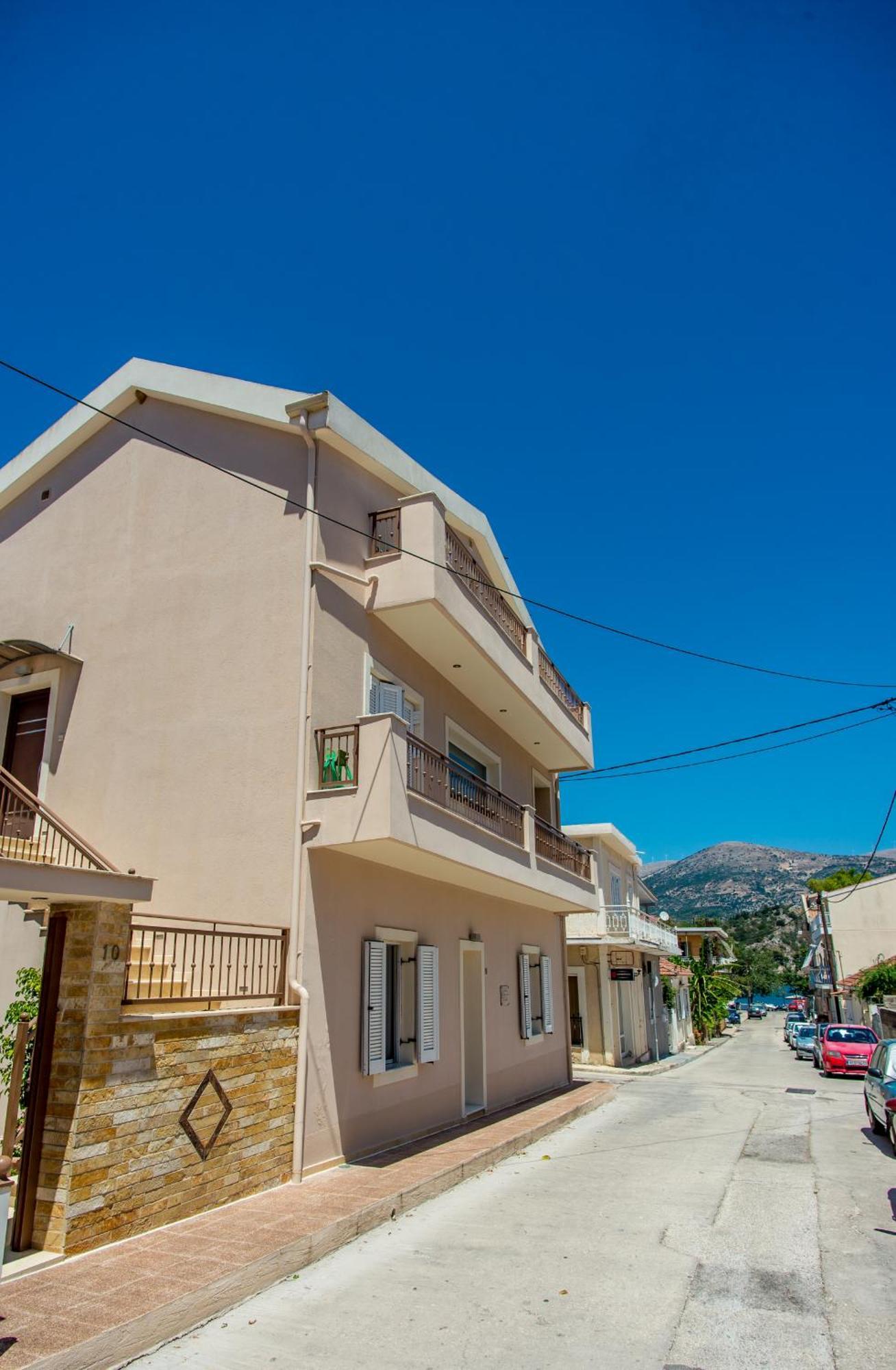Sofia'S Delightful Apartment Argostoli  Bagian luar foto